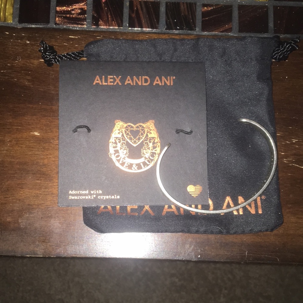 Alex And Ani “Fortunes Favor” cuff